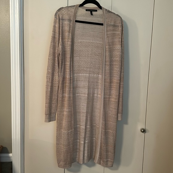 White House Black Market Long Cardigan Medium 100% Rayon - Picture 1 of 4